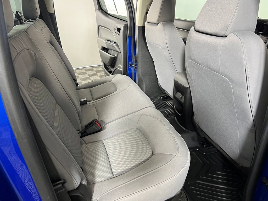 Used 2018 Kinetic Blue Chevrolet WT image 12