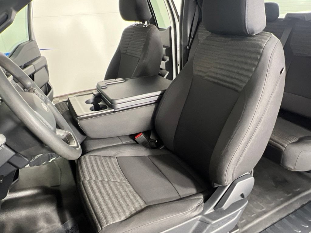 Used 2023 Oxford White Ford  image 19