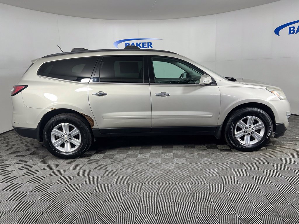 Used 2013 Champagne Silver Chevrolet 1LT image 7