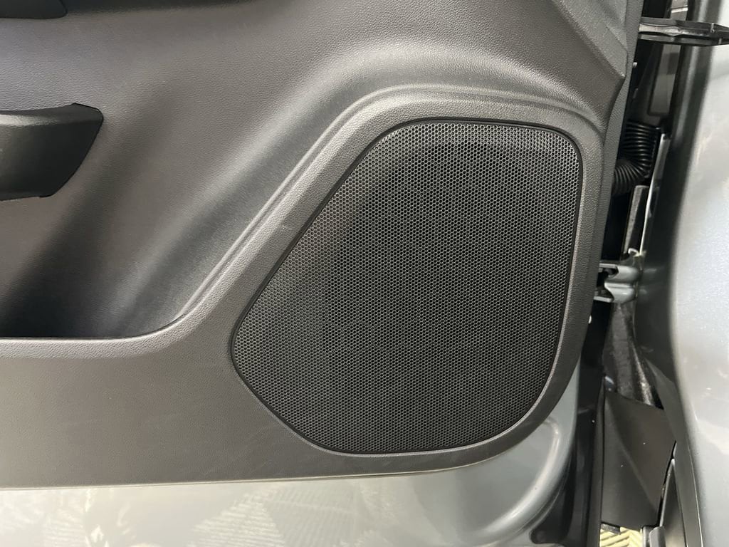 Used 2025 Sterling Gray Chevrolet LT w/2LT image 23