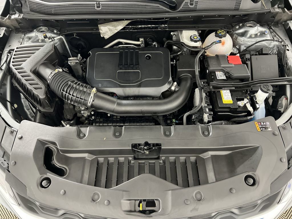 Used 2025 Sterling Gray Chevrolet LT w/2LT image 29