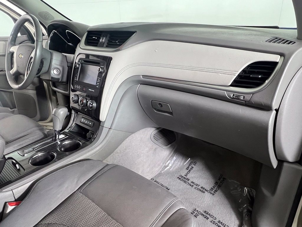 Used 2013 Champagne Silver Chevrolet 1LT image 11