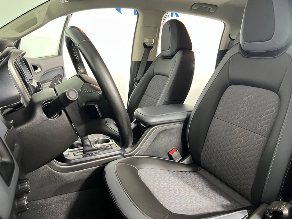 Used 2021 Bright Blue Chevrolet Z71 image 18