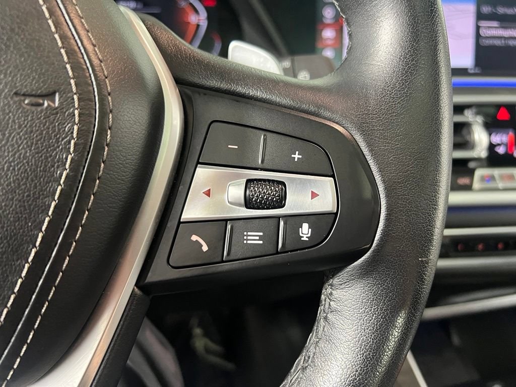 Used 2022 Sparkling Brown BMW xDrive40i image 24