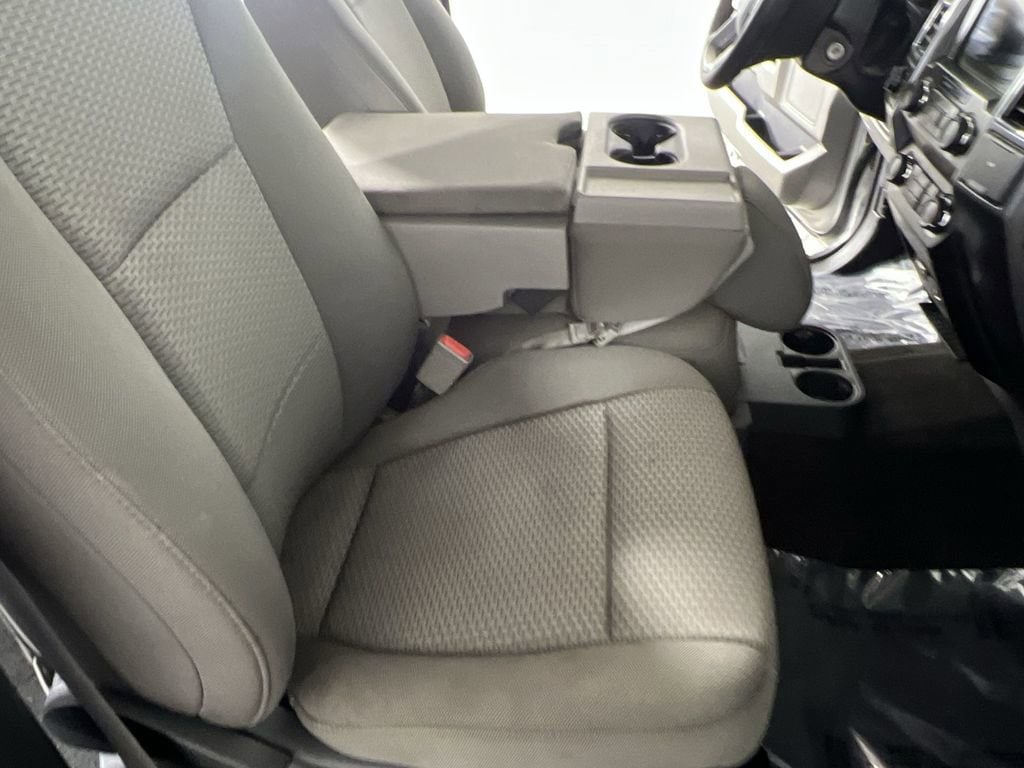 Used 2019 Ingot Silver Ford  image 24