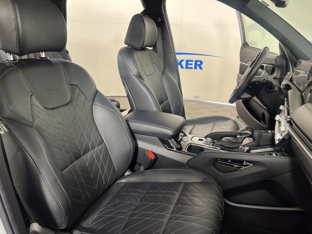 Used 2023 Wolf Gray Kia EX X-Line image 12