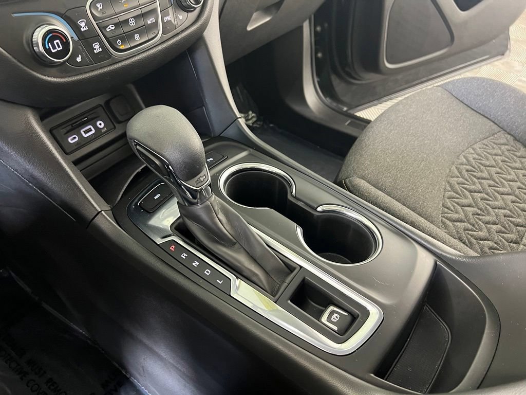 Used 2023 Iron Gray Chevrolet LT w/1LT image 34