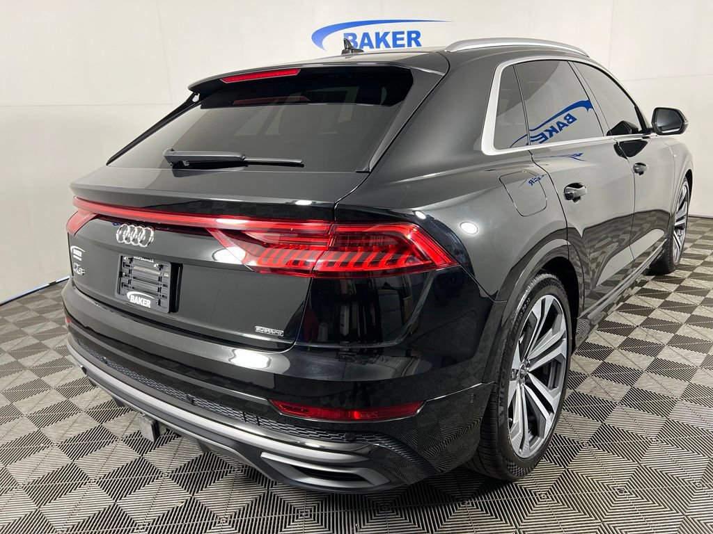 Used 2022 Mythos Black Audi 55 Premium image 6