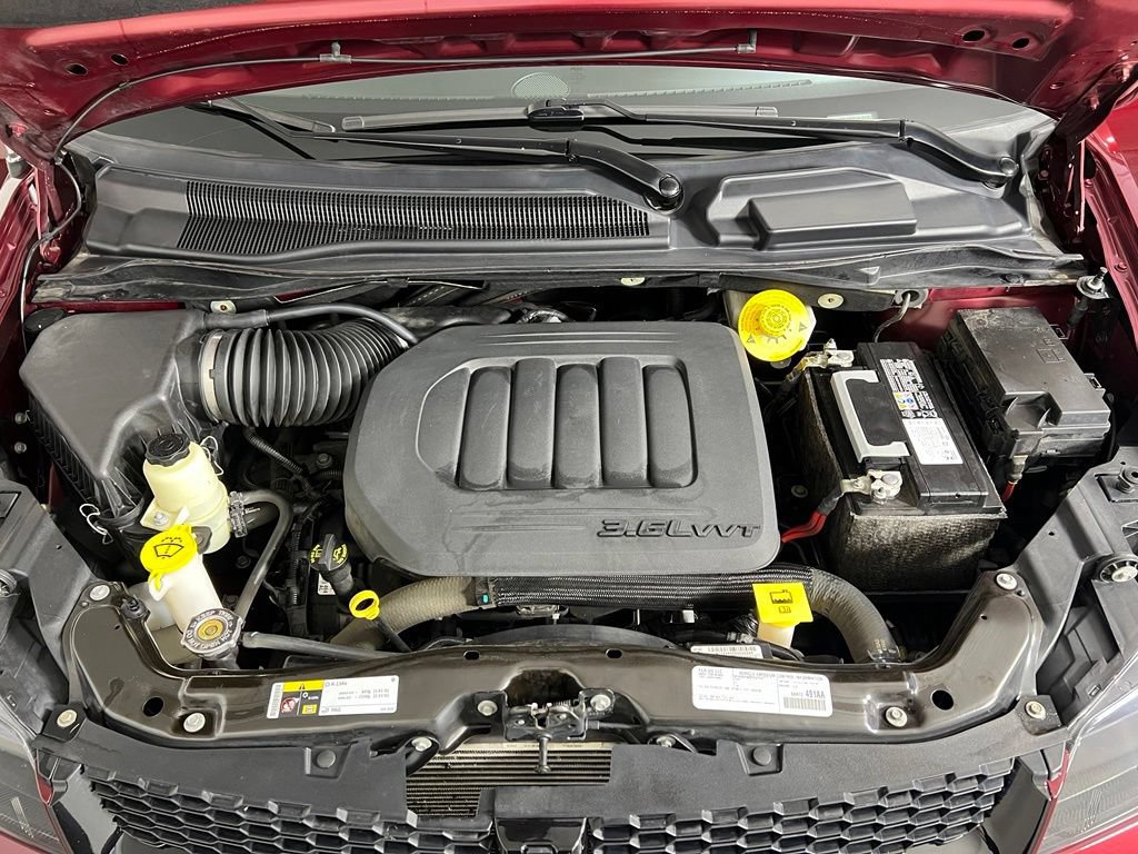Used 2020 Octane Red Pearlcoat Dodge SXT image 33