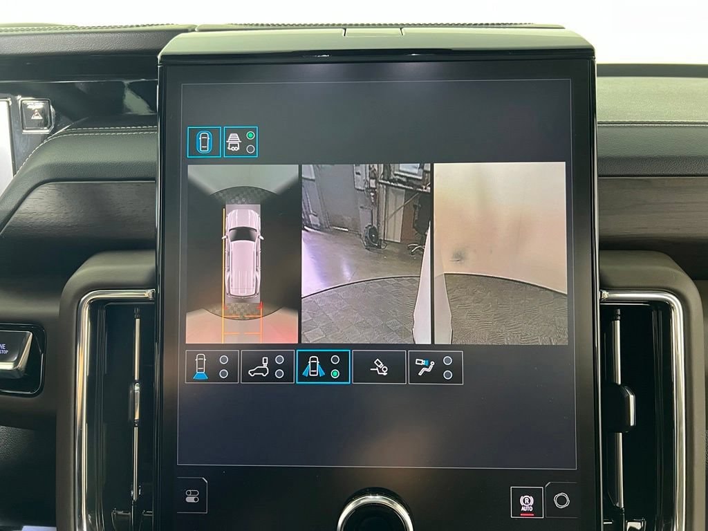 Used 2026 Glacier White Tricoat GMC Denali Ultimate image 34