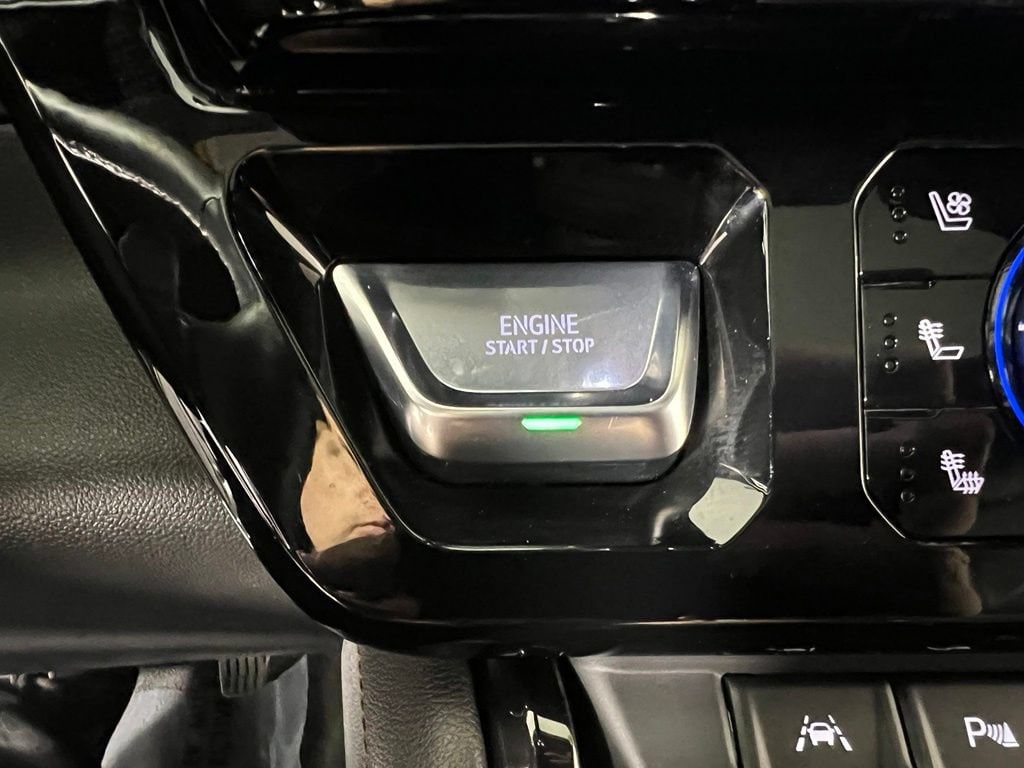 Used 2025 Sterling GMC AT4 image 35