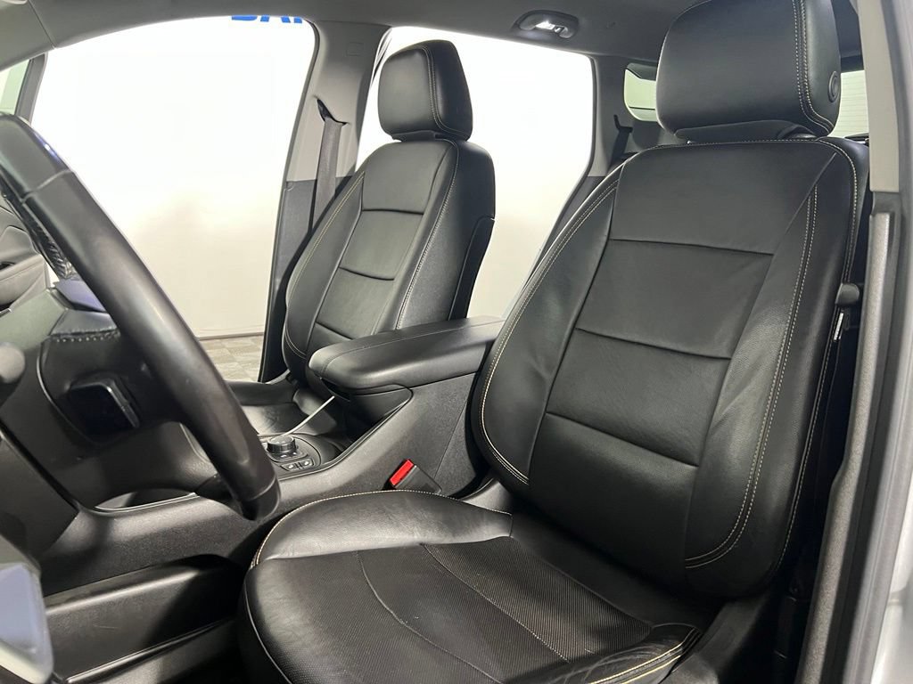 Used 2018 Quicksilver GMC SLT image 20