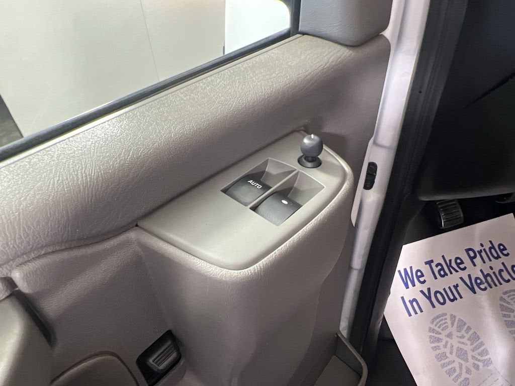 Used 2019 Summit White Chevrolet Work Van image 19