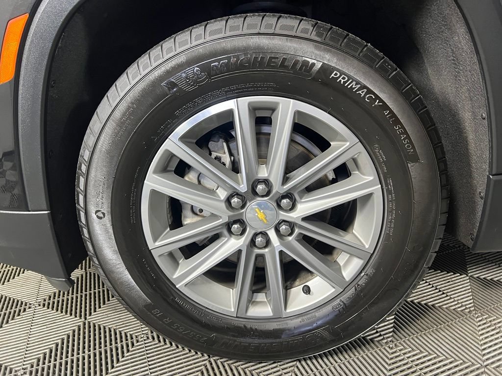 Used 2022 Mosaic Black Chevrolet LT Cloth w/1LT image 32
