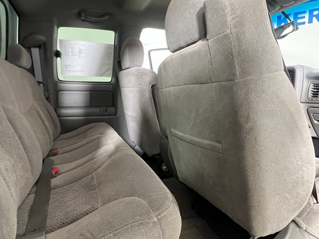 Used 2000 Summit White Chevrolet LT image 13