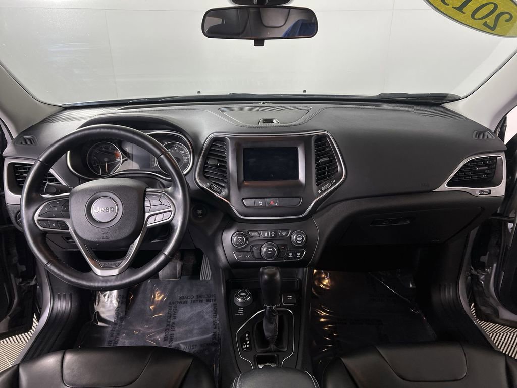 Used 2019 Billet Silver Jeep Latitude Plus 4x4 image 20