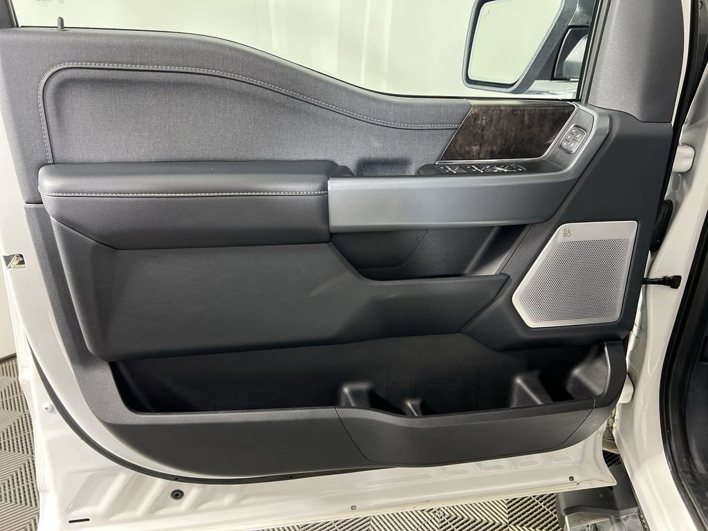 Used 2021 Star White Metallic Tri-Coat Ford  image 22