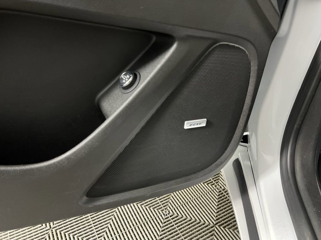 Used 2023 Summit White Chevrolet Premier image 26