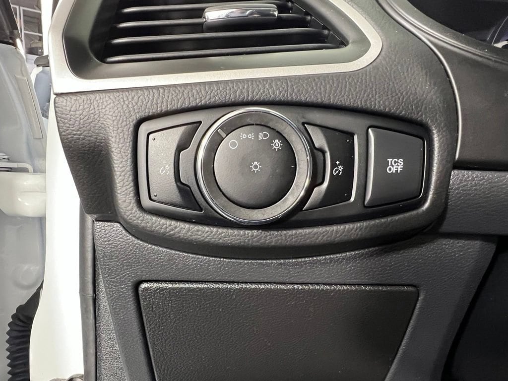 Used 2024 Oxford White Ford  image 30