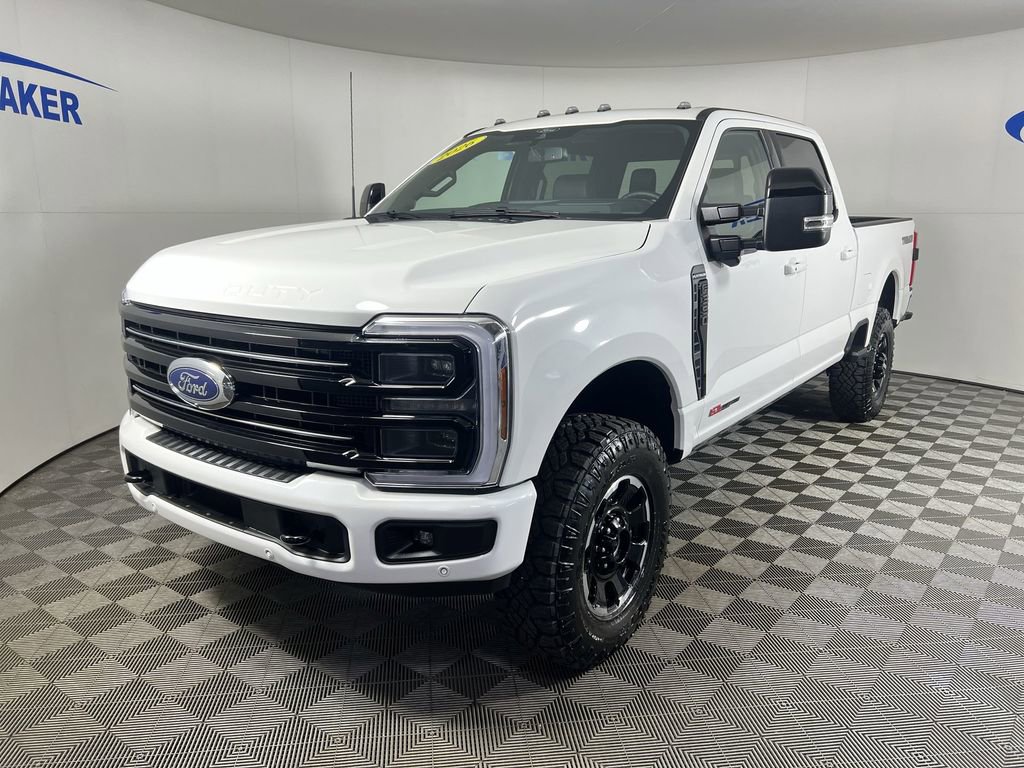 2026 Ford F-350 Platinum 4x4 Crew Cab 6-3/4' Box SRW's photo