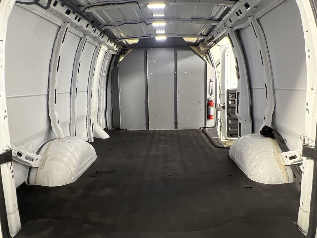 Used 2019 Summit White Chevrolet Work Van image 21