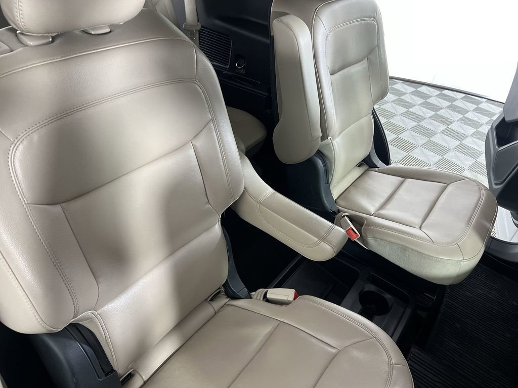 Used 2020 Oxford White Ford XLT image 29