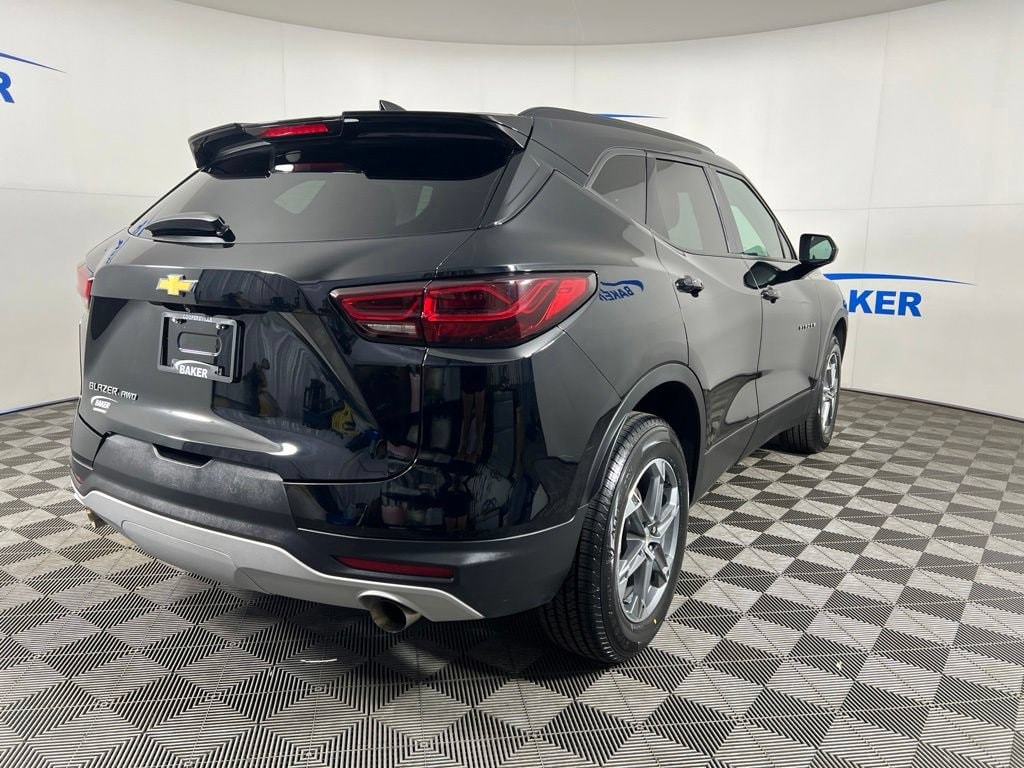 Used 2023 Black Chevrolet LT w/2LT image 6