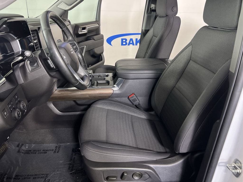 Used 2024 Summit White Chevrolet LT Trail Boss image 20