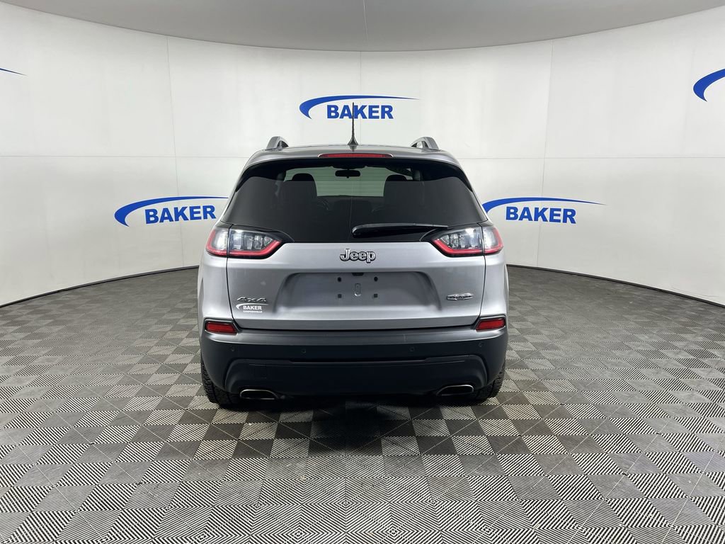 Used 2019 Billet Silver Jeep Latitude Plus 4x4 image 8