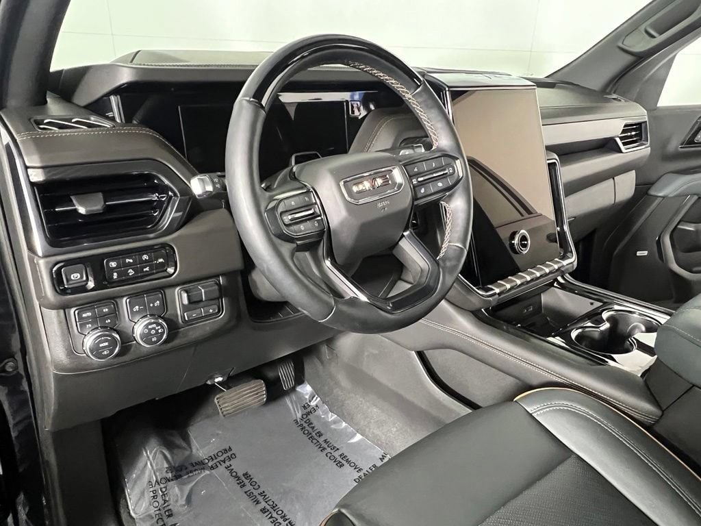 Used 2025 Titanium Rush GMC AT4 image 22