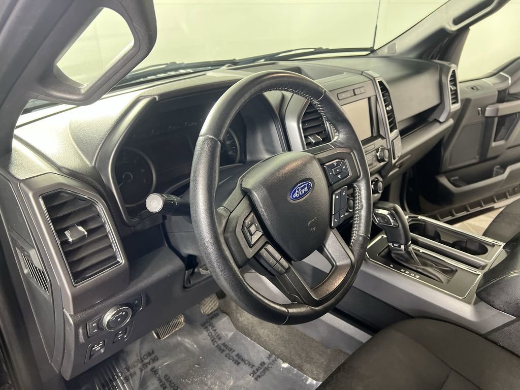 Used 2020 Magma Red Ford  image 11