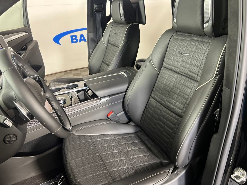 Used 2026 Black Raven CADILLAC V-Series image 30