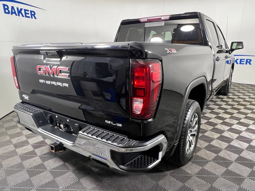 Used 2019 Onyx Black GMC SLE image 6