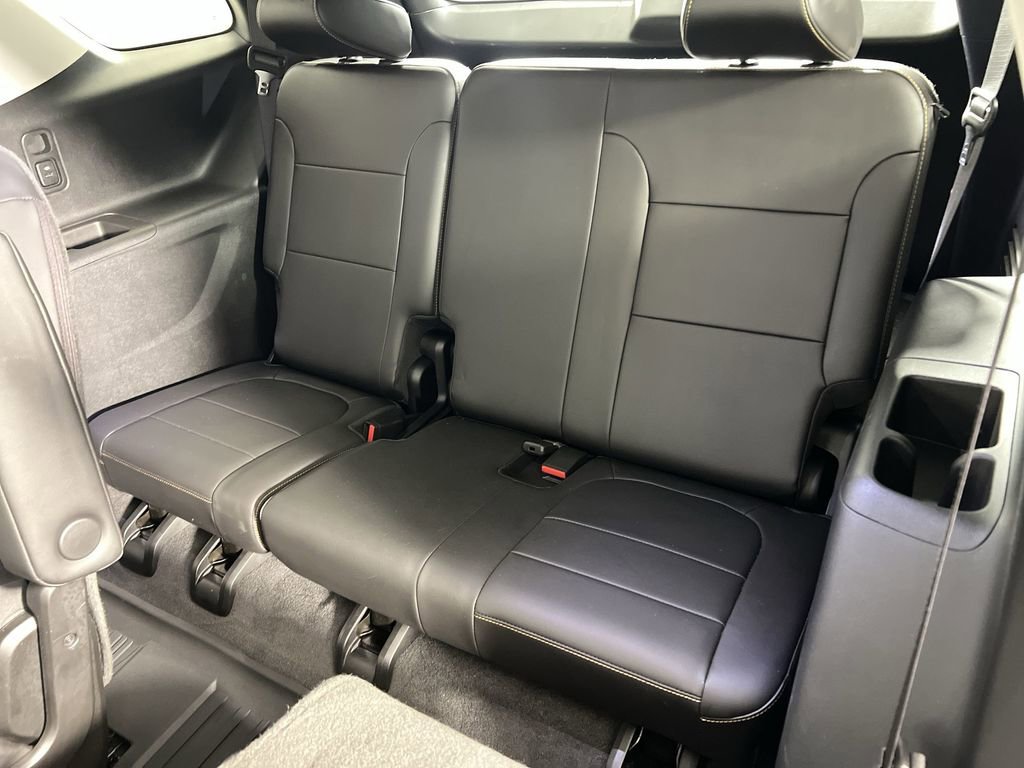 Used 2020 Graphite Chevrolet Premier image 23