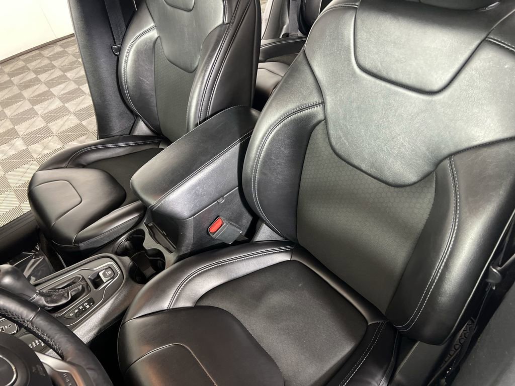 Used 2019 Billet Silver Jeep Latitude Plus 4x4 image 19