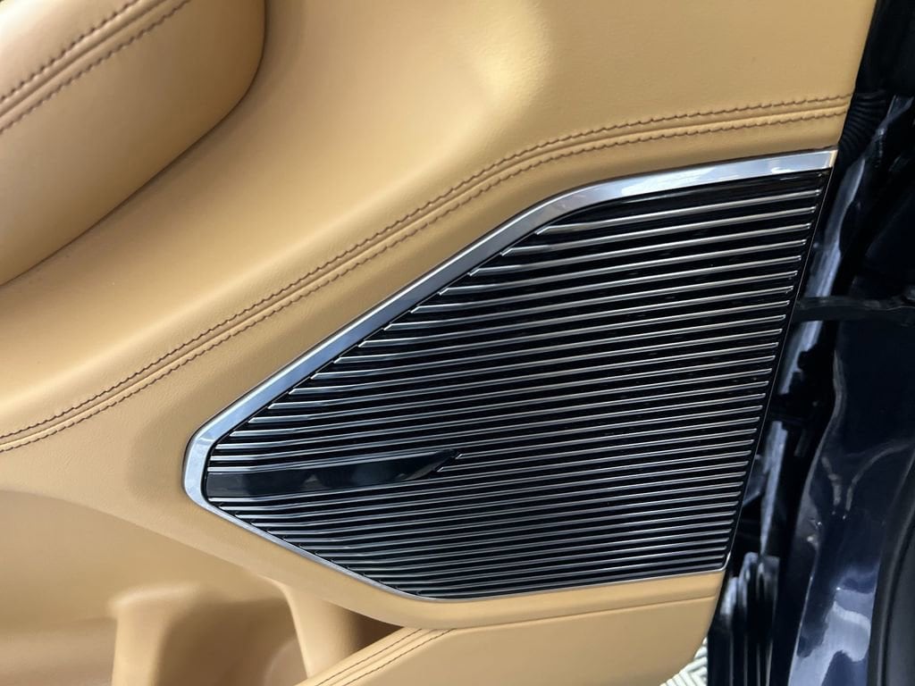 Used 2022 Midnight Sky Jeep Summit image 25