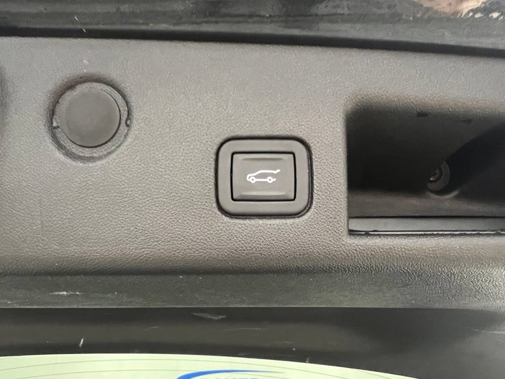 Used 2023 Iron Gray Chevrolet LT w/1LT image 15