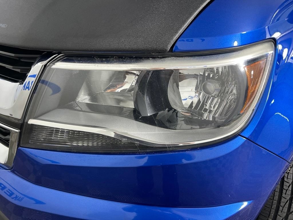 Used 2018 Kinetic Blue Chevrolet WT image 30