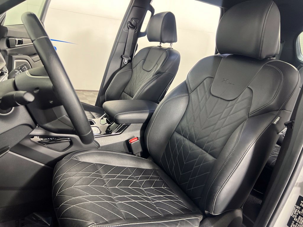 Used 2023 Wolf Gray Kia EX X-Line image 16