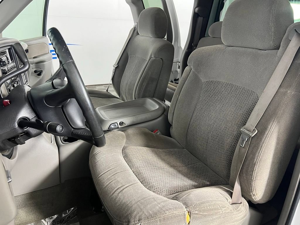 Used 2000 Summit White Chevrolet LT image 18
