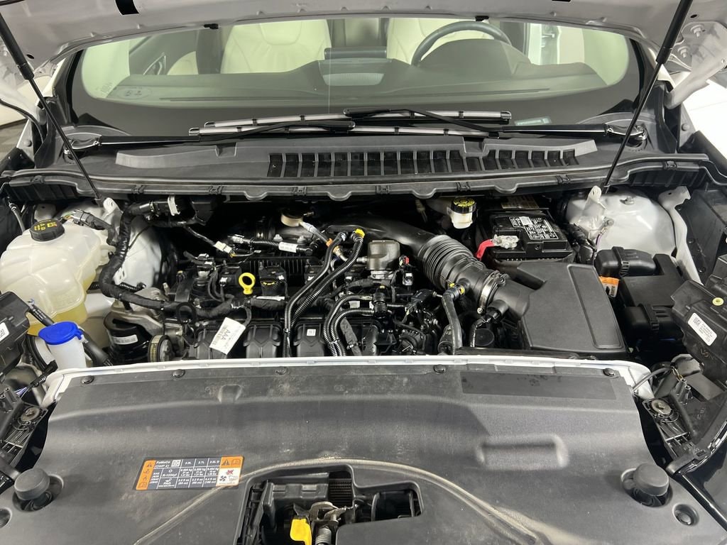 Used 2022 Star White Tri-Coat Ford Titanium image 30