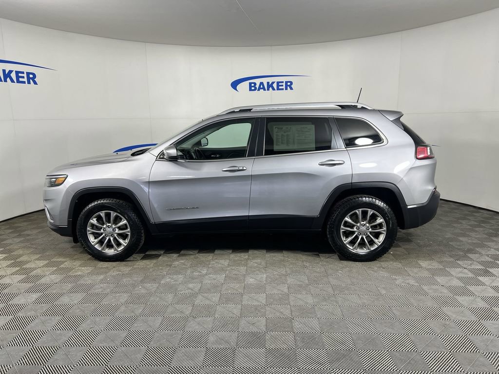 Used 2019 Billet Silver Jeep Latitude Plus 4x4 image 6