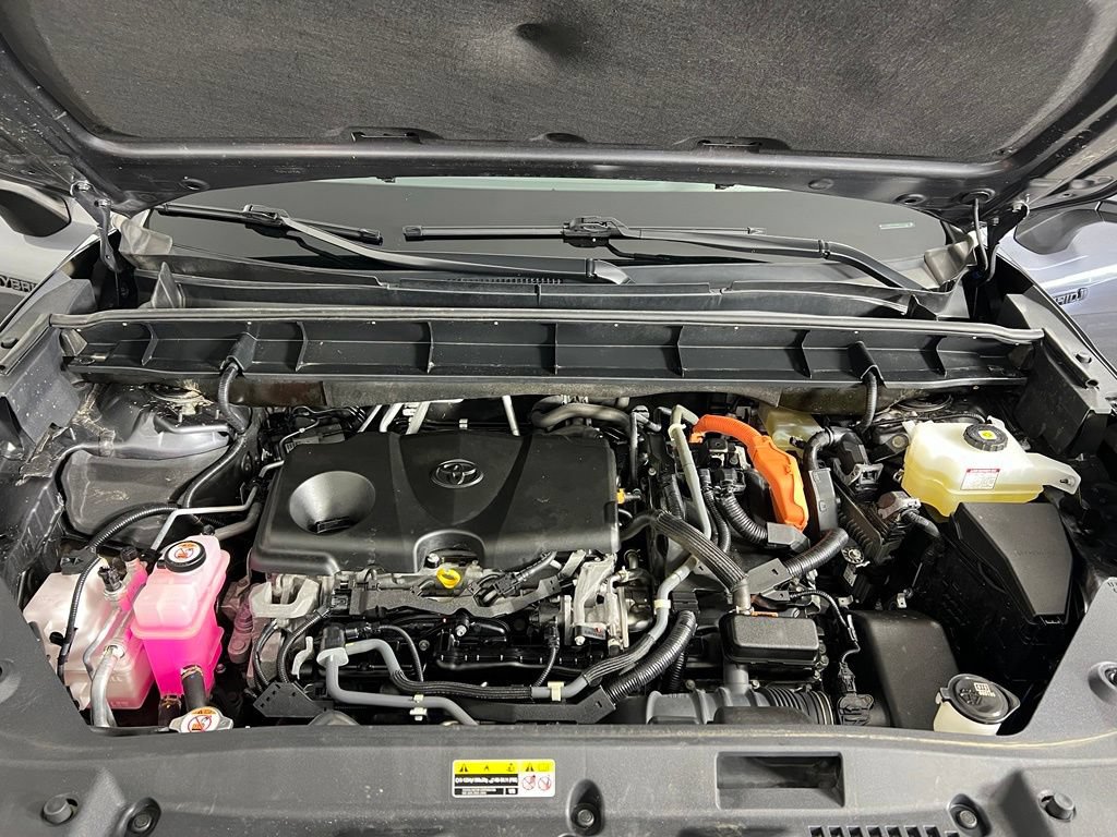 Used 2021 Magnetic Gray Metallic Toyota XLE image 33