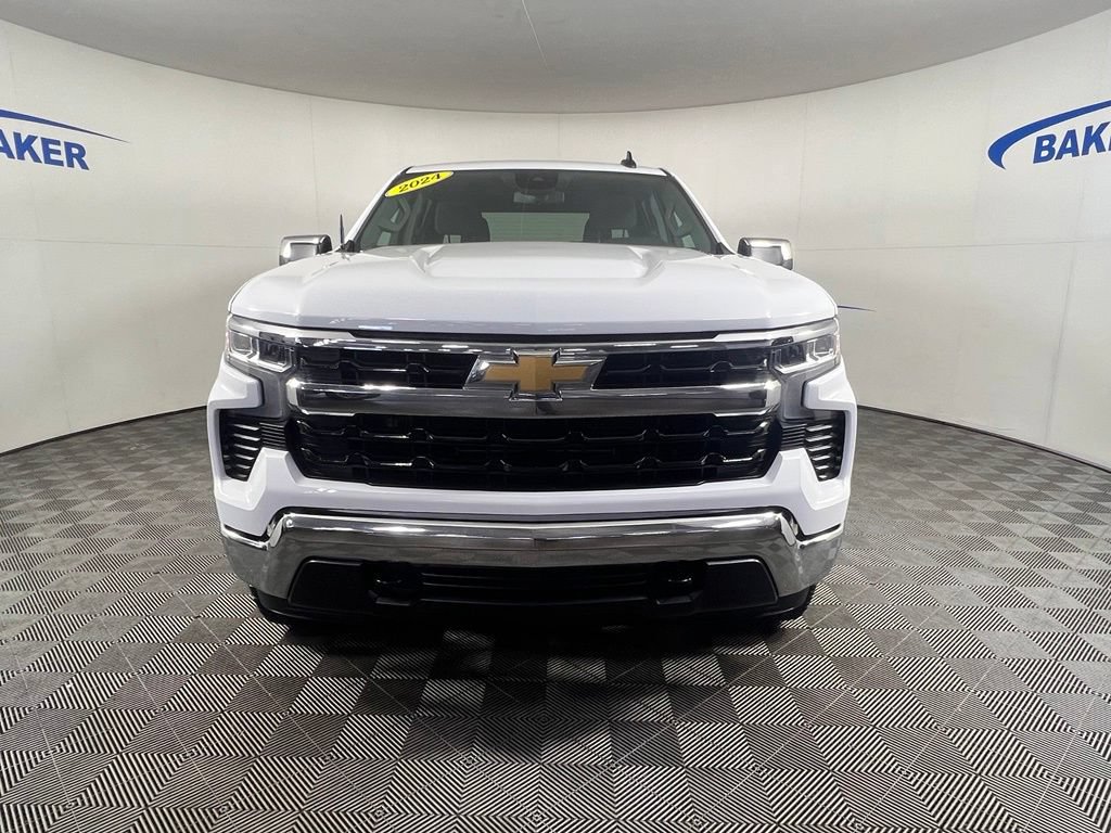 Used 2024 Summit White Chevrolet LT image 9