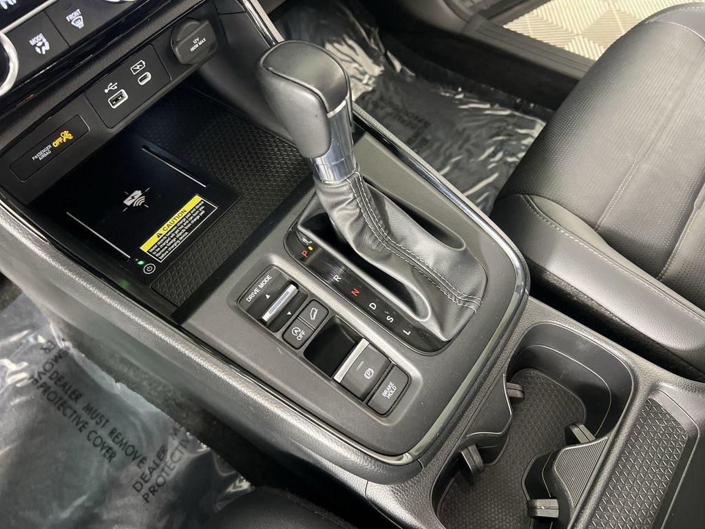 Used 2024 Lunar Silver Honda EX-L image 16