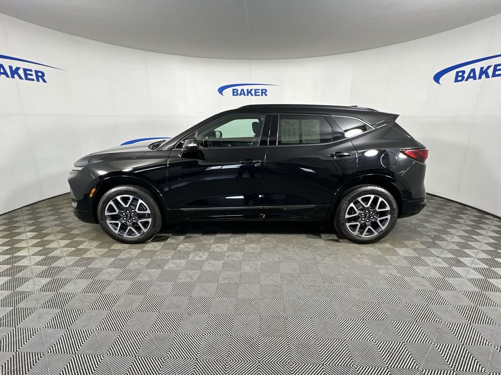 Used 2025 Black Chevrolet RS image 6