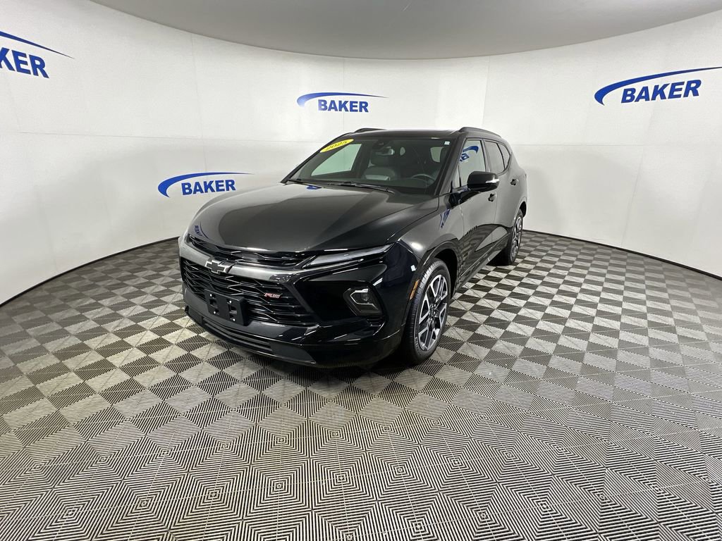 Used 2025 Black Chevrolet RS image 5