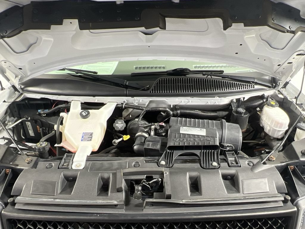Used 2019 Summit White Chevrolet Work Van image 25
