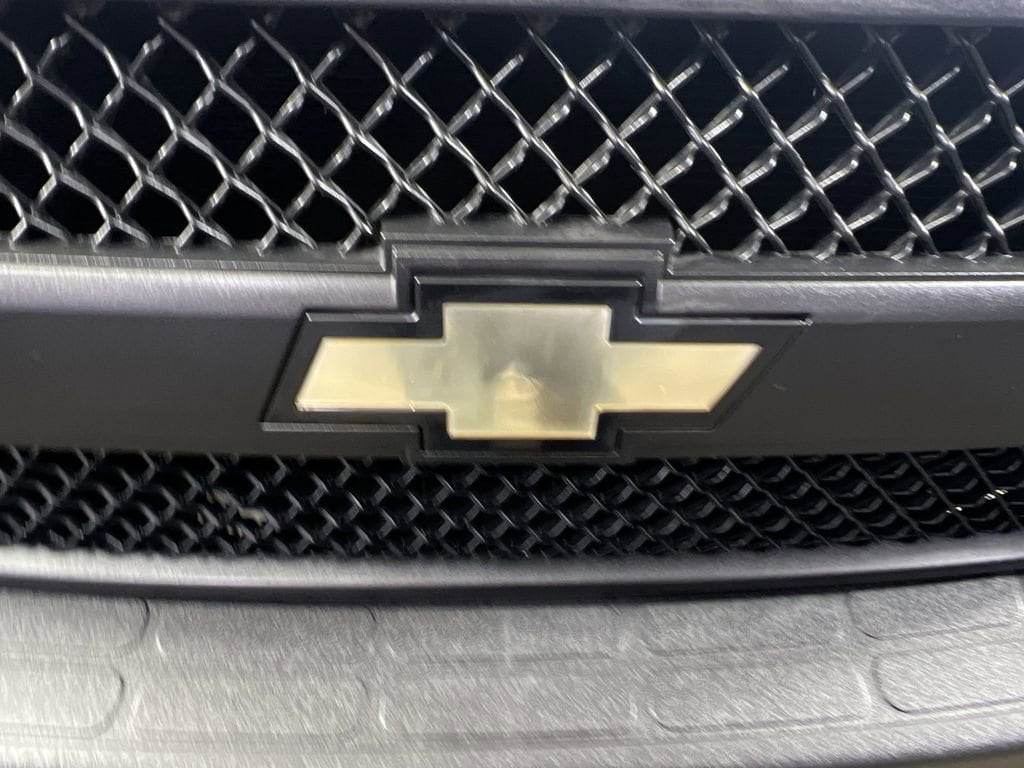 Used 2012 Summit White Chevrolet Work Van image 26