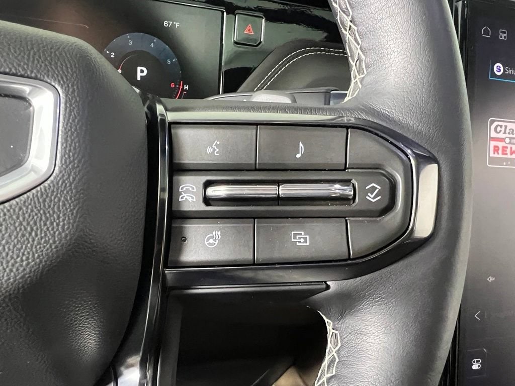 Used 2026 Glacier White Tricoat GMC Denali Ultimate image 28